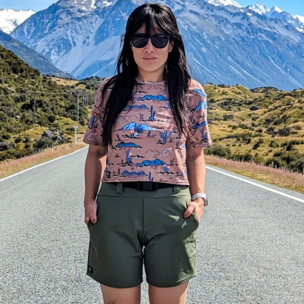 Lynt Crop Tee in Desert Dweller