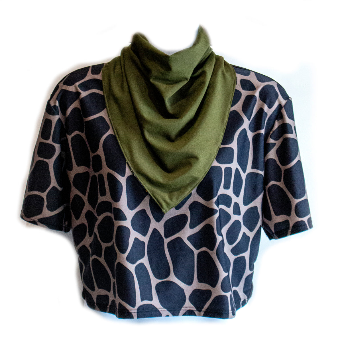 Lynt Crop Tee in Black/Olive Giraffe